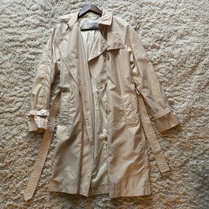 Aritzia Babaton Cream Trench Coat (M)
